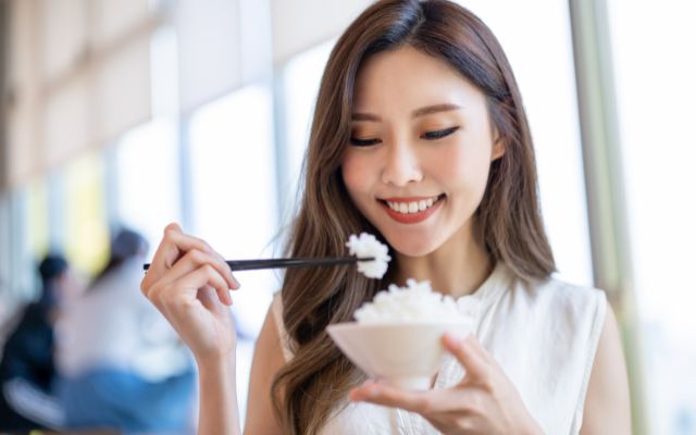 Tất tần tật về giấc mộng thấy ăn cơm có ý nghĩa gì? Tất tần tật về giấc mộng thấy ăn cơm có ý nghĩa gì?