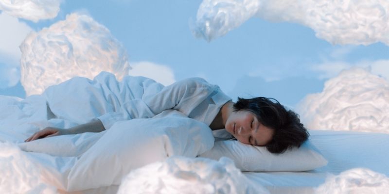 Chi tiết thông điệp giấc mơ đi tắm ít người biết Chi tiết thông điệp giấc mơ đi tắm ít người biết